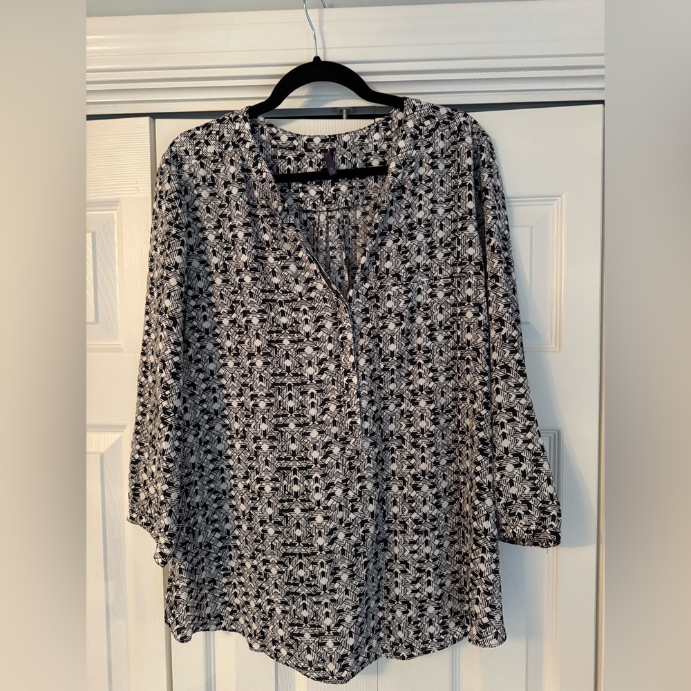NYDJ Women's Black and White Patterned Blouse Top XL